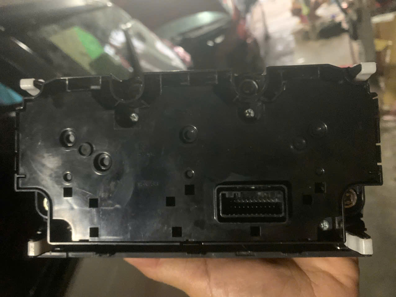 Cụm công tắc điều khiển điều hòa trên táp lô, LOẠI 3 NÚT VẶN  Mitsubishi Xpander hàng bãi