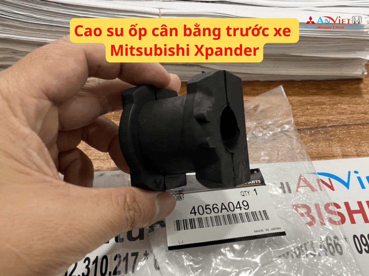 Cao su ốp cân bằng trước xe Mitsubishi Xpander