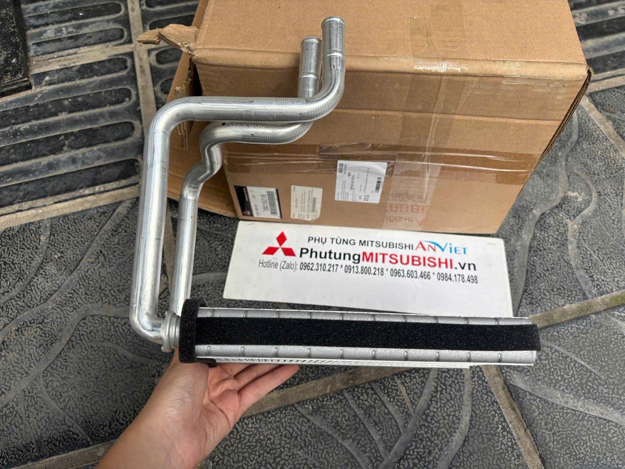 Dàn sưởi, Két sưởi trong táp lô, Lõi dàn nóng xe Mitsubishi Xpander