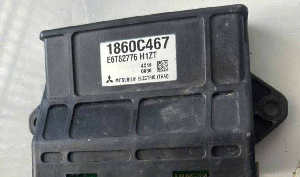 Hộp ECU điều khiển động cơ, hộp đen xe Mitsubishi Attrage 2016 hàng bãi