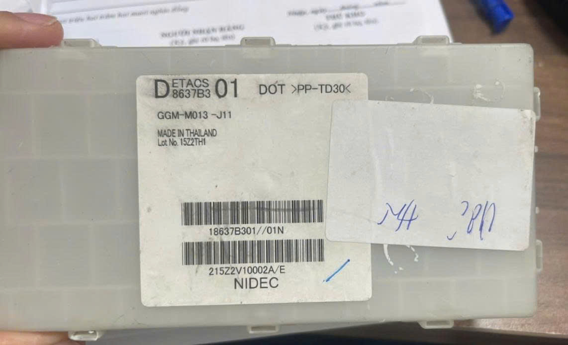 Hộp etacs điều khiển âm báo, thời gian Mitsubishi Xpander hàng bãi