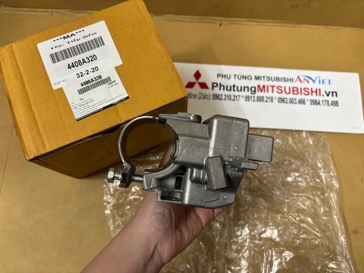 Ổ khóa vô lăng xe Mitsubishi Xpander