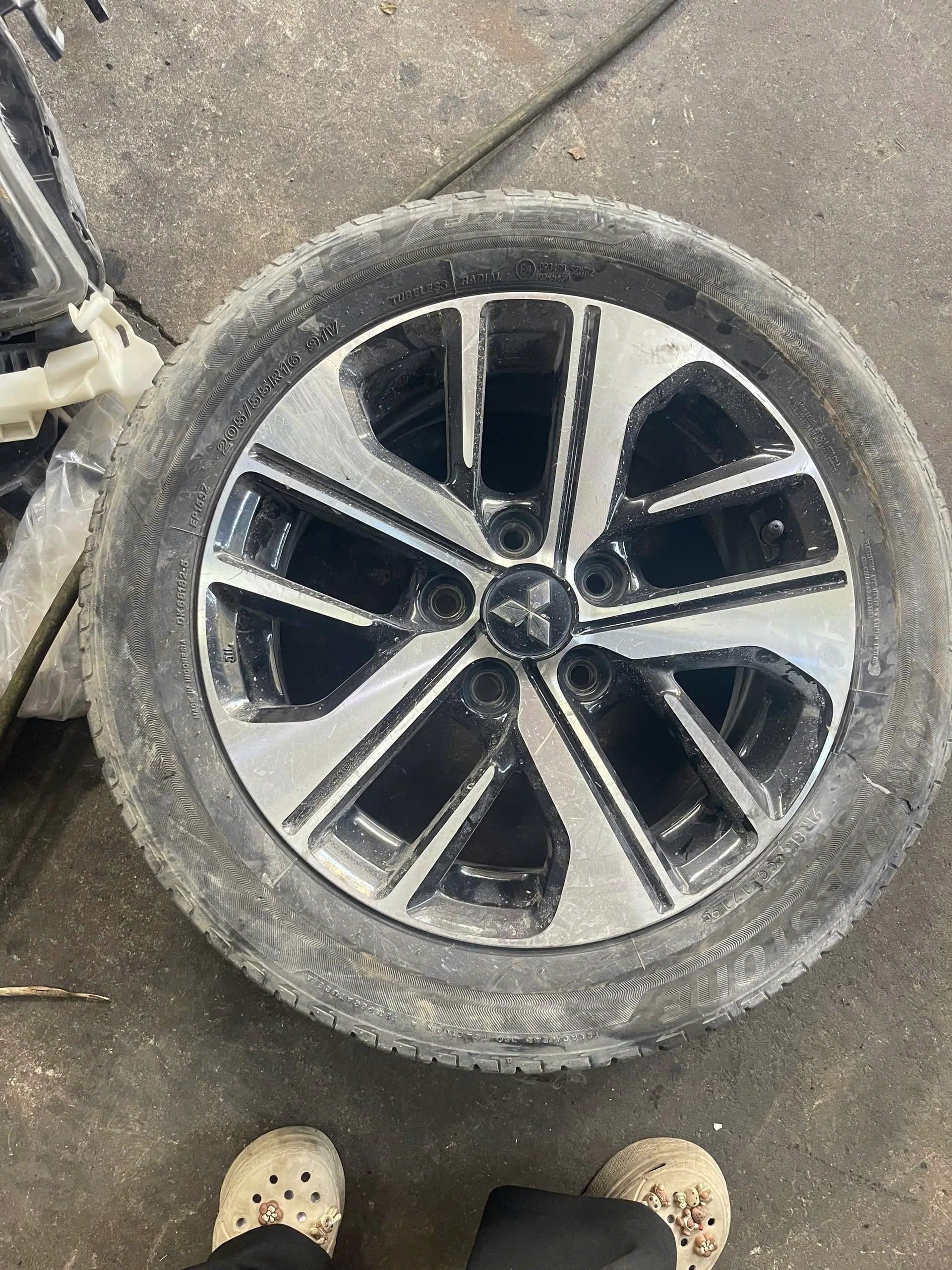 Lazang, mâm xe Mitsubishi Xpander hàng bãi