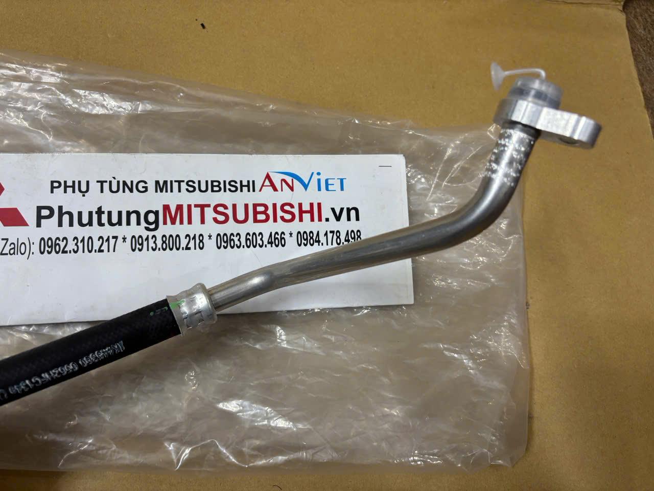 Ống tuy ô hạ áp điều hòa xe Mitsubishi Xpander