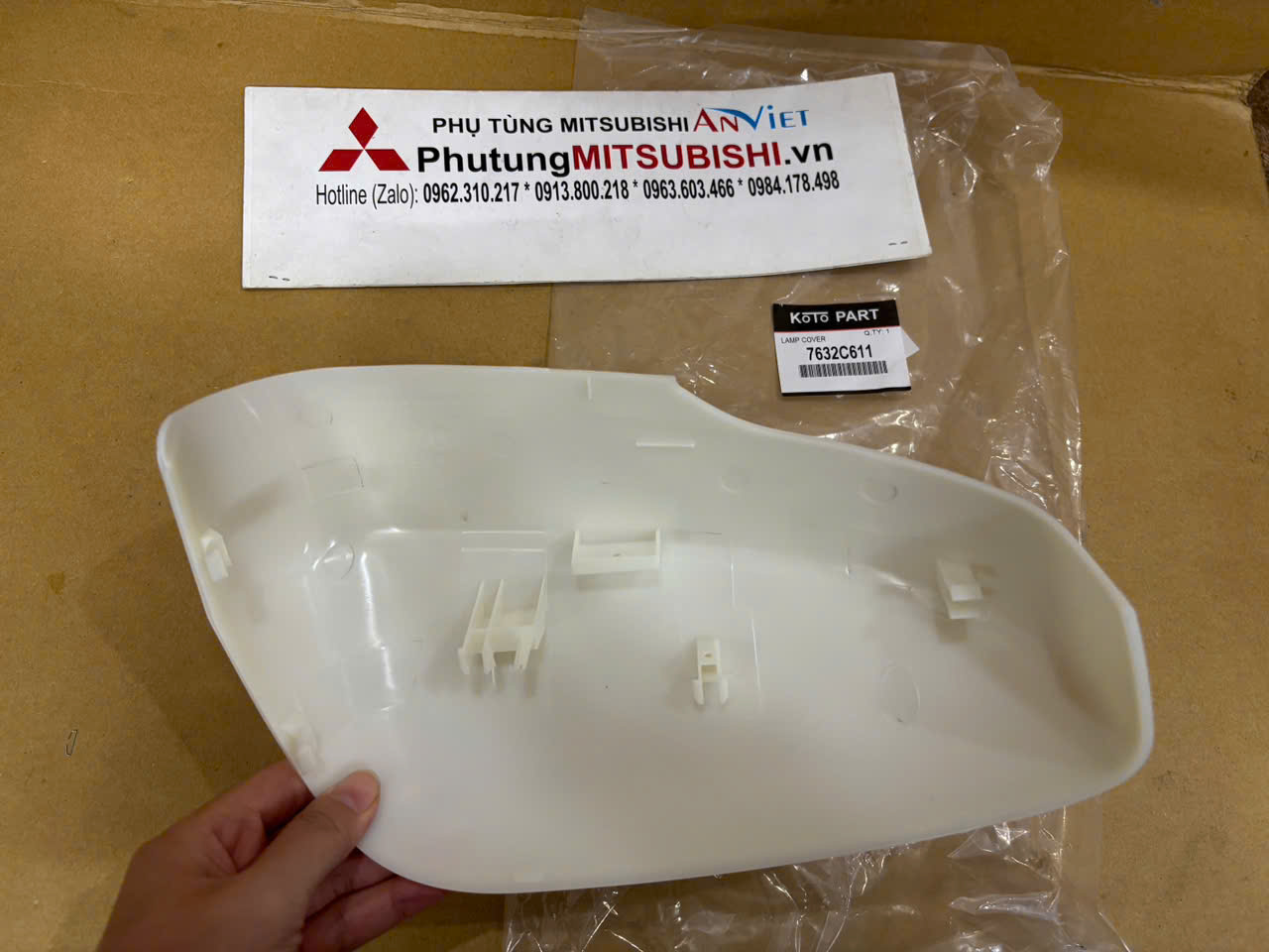 Ốp gương xe Mitsubishi Xpander Ốp Sơn