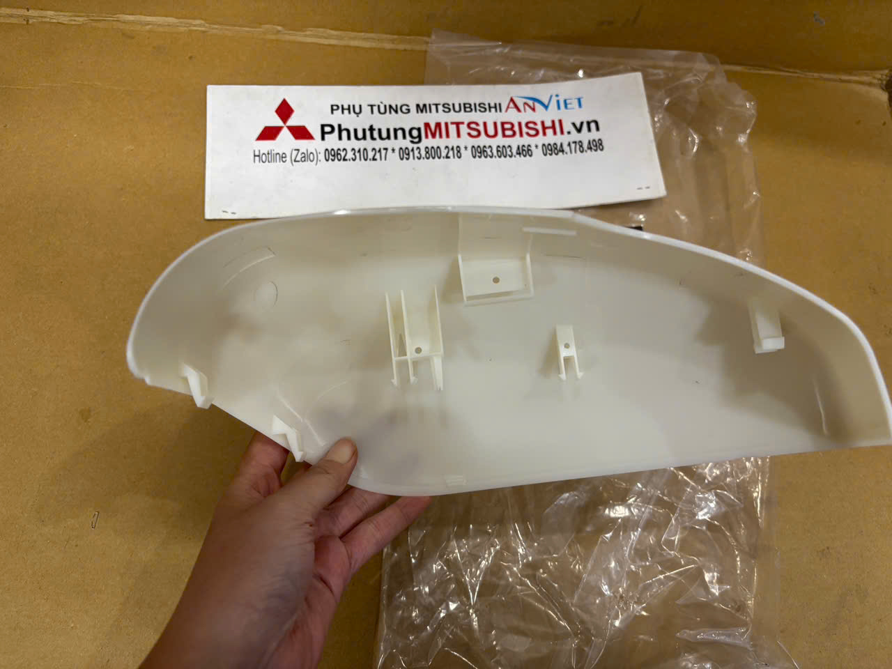 Ốp gương xe Mitsubishi Xpander Ốp Sơn