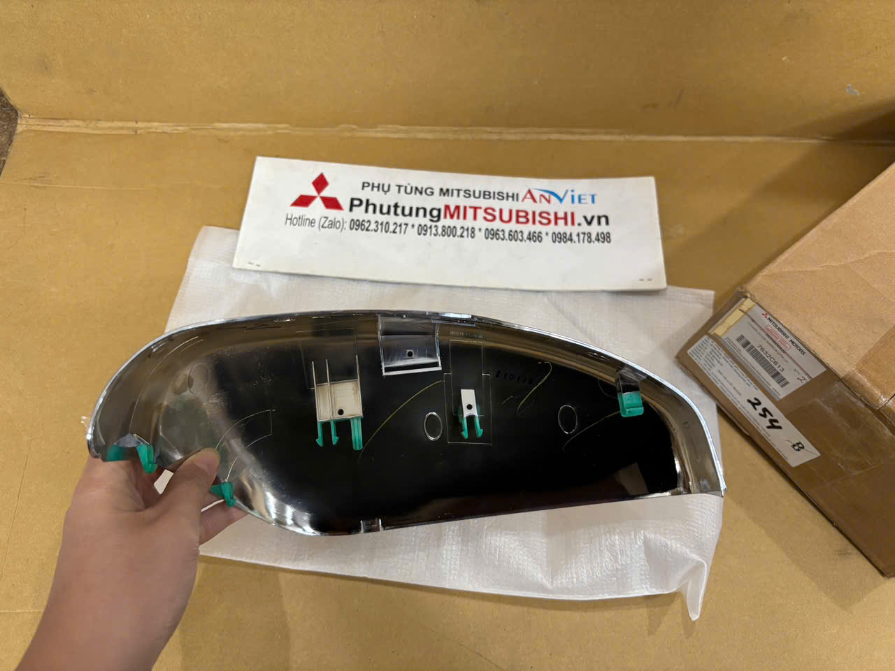 Ốp gương, Gáo gương xe Mitsubishi Xpander và Xpander Cross Mạ Crom