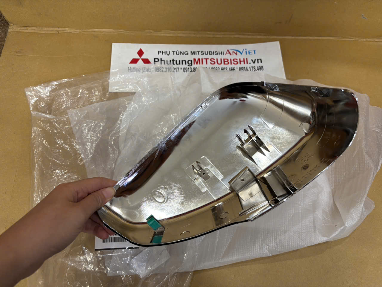 Ốp gương, Gáo gương xe Mitsubishi Xpander và Xpander Cross Mạ Crom