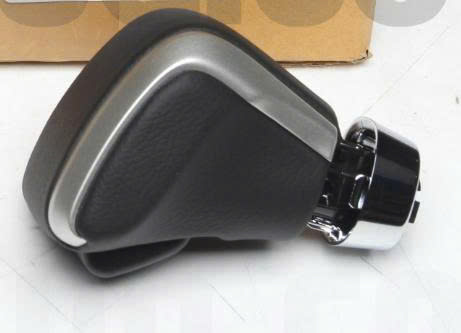 Tay nắm cần đi số xe Mitsubishi Xpander