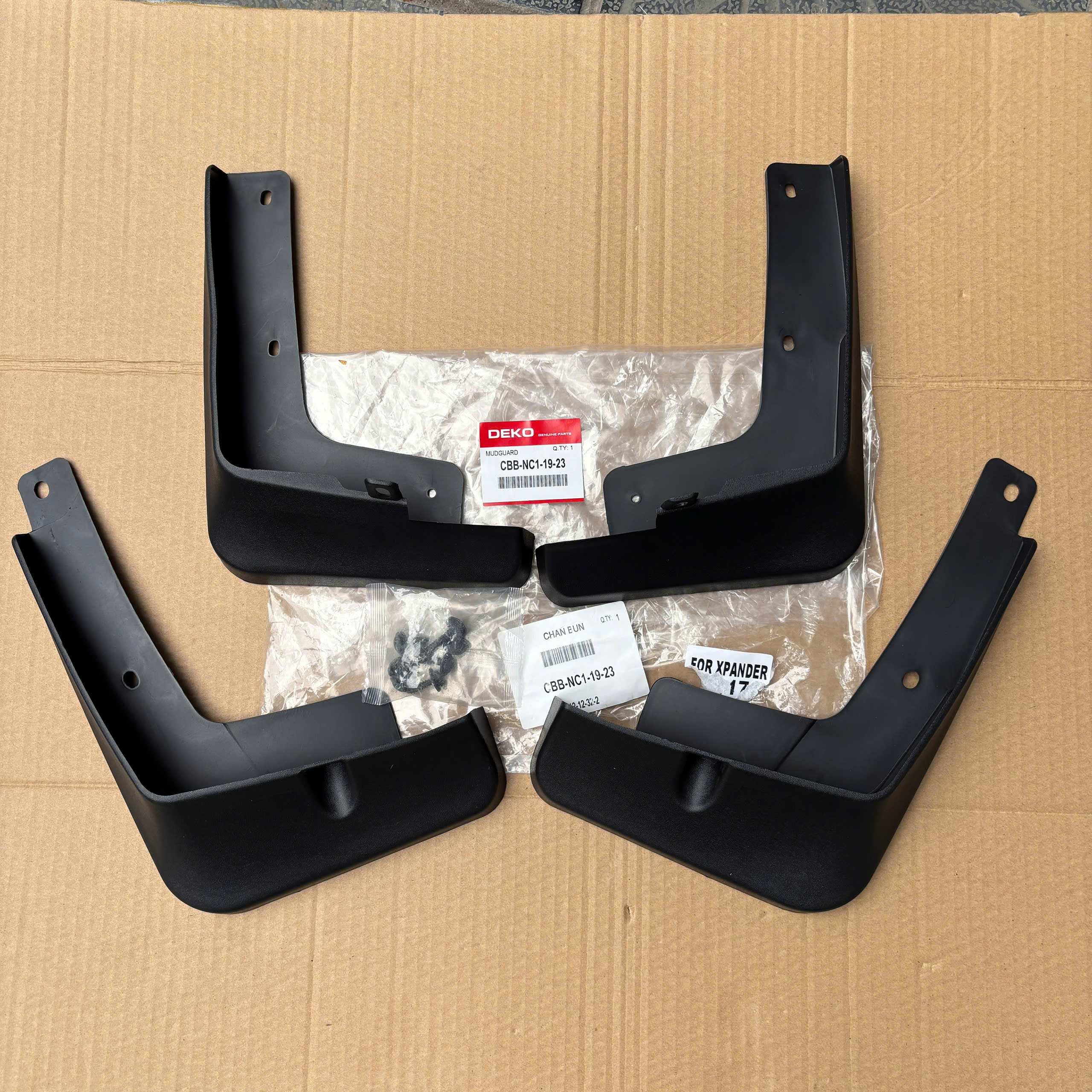 Chắn bùn bánh xe Mitsubishi Xpander