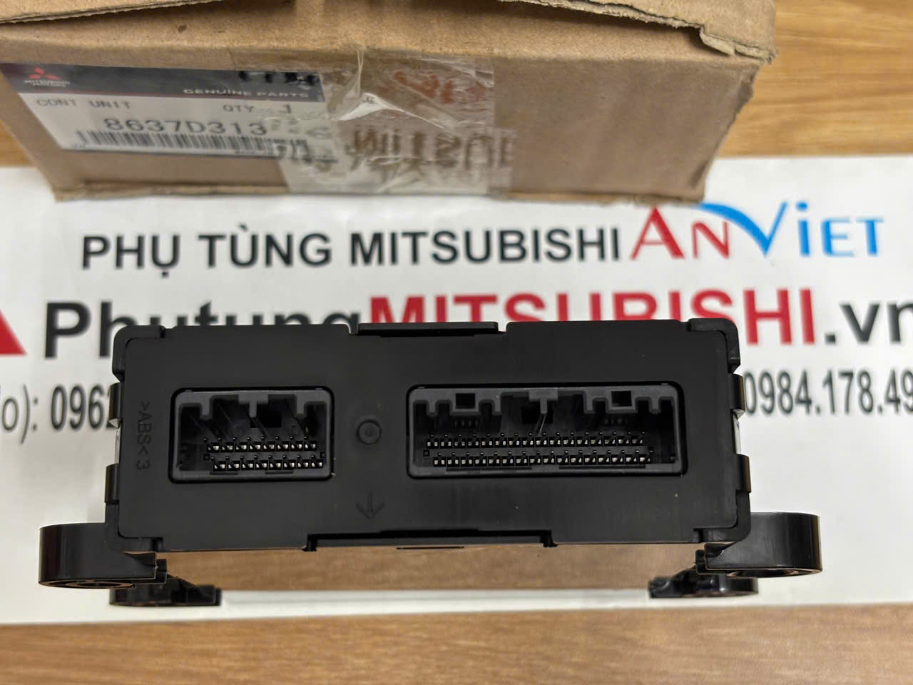 Hộp điều khiển chìa Khóa kos smk Mitsubishi Xpander 8637D313