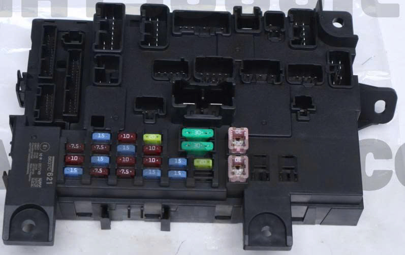 Hộp etacs  Mitsubishi Xpander 2022- 2026 , Hộp etac Xpander Cross , hộp Body Mitsubishi Outlander đi cùng hộp cầu chì trong xe Xpander , Xpander Cross và Outlander 8637C621 = 8637A890 8637A887 8637A889 8637B691 8637B690 8637B697 8637B698 8637C620