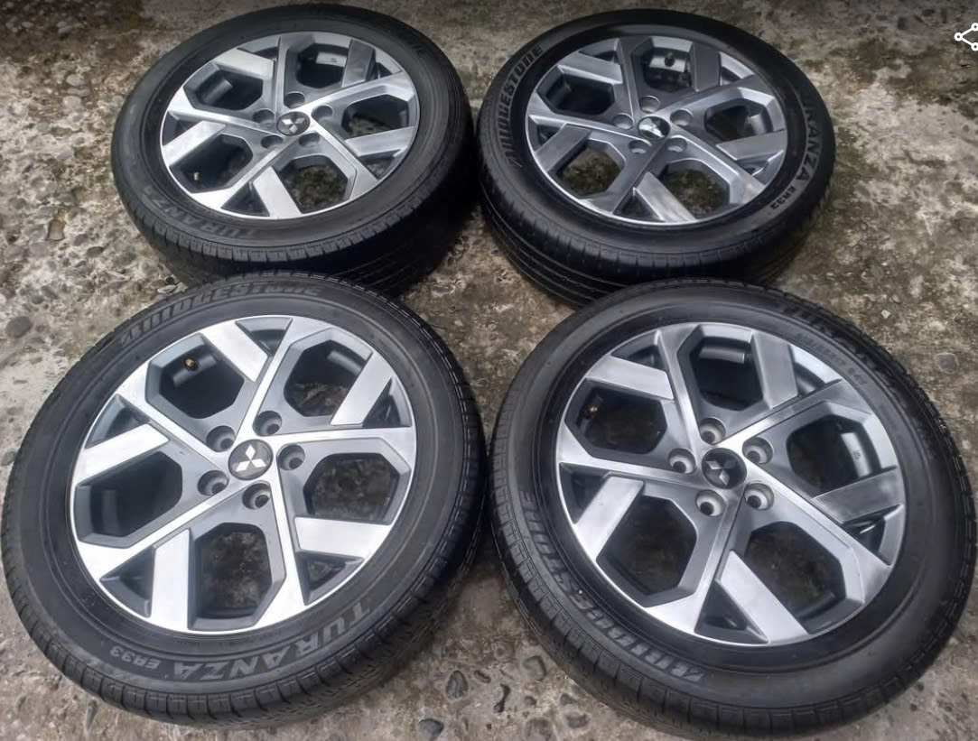 MÂm xe Mitsubishi Xpander Cross 2022 - 2026  , Mâm Xpander Lazang  Xpander Cross 40300W180P 