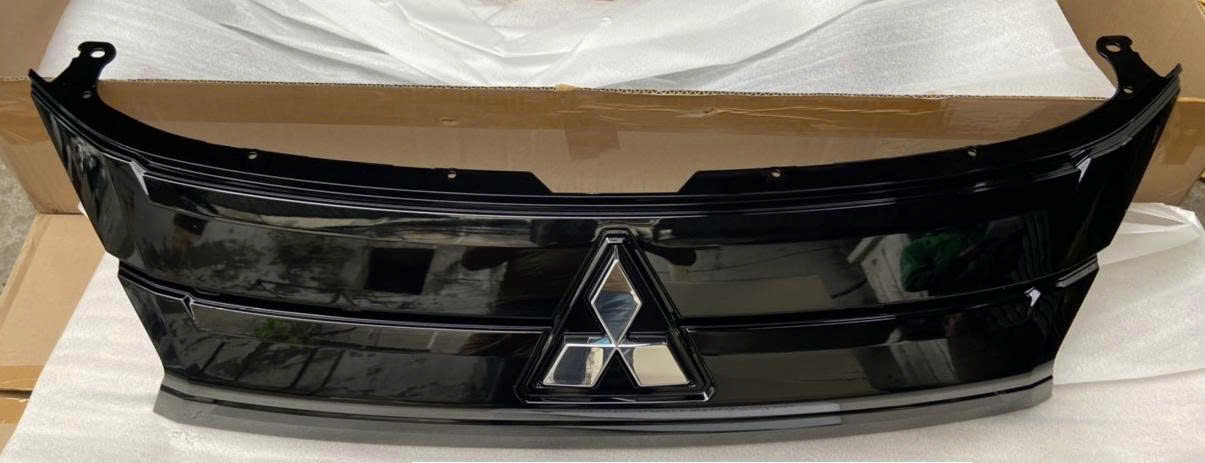 Mặt ca lăng xe Xe Mitsubishi Xpander 2022- 2025, mặt ca lăng Xpander bản At Eco và At Pre 7450B545 7450B546 7450B389 62310W080P