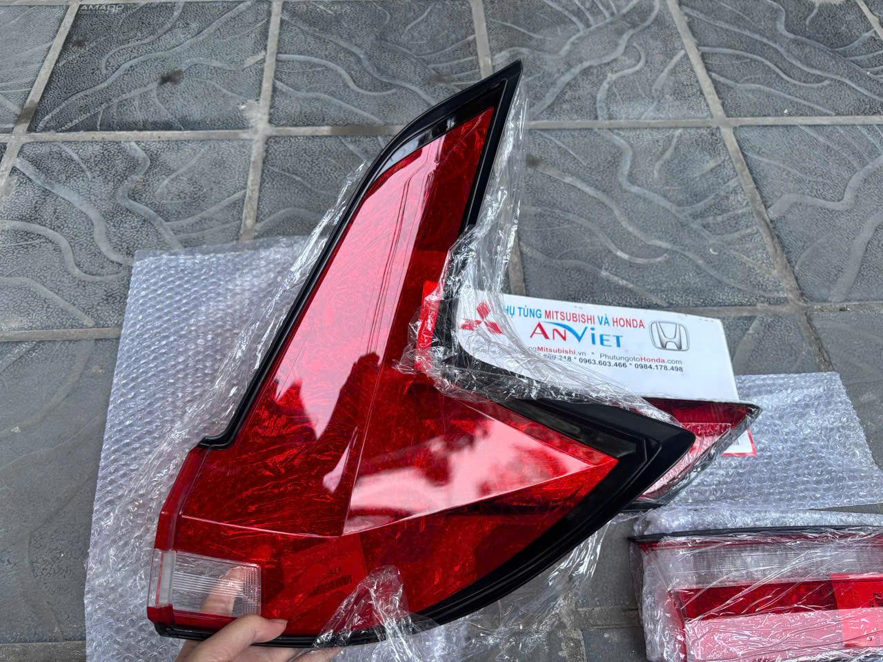 Mặt, Vỏ, Nắp đèn hậu, đèn lái sau xe Mitsubishi Xpander 2022-2026