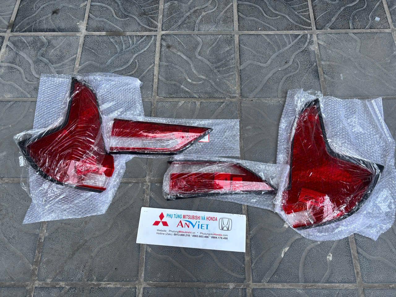 Mặt, Vỏ, Nắp đèn hậu, đèn lái sau xe Mitsubishi Xpander 2022-2026