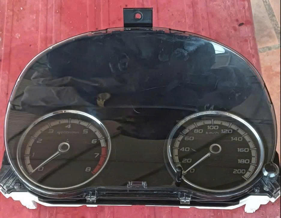 Đồng hồ công tơ mét táp lô Mitsubishi Xpander 8100C939 