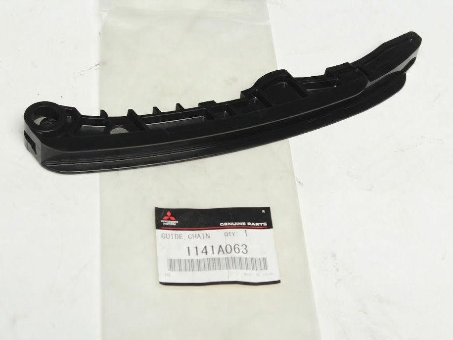 Tỳ cam cong xe Mitsubishi Xpander 1141A063