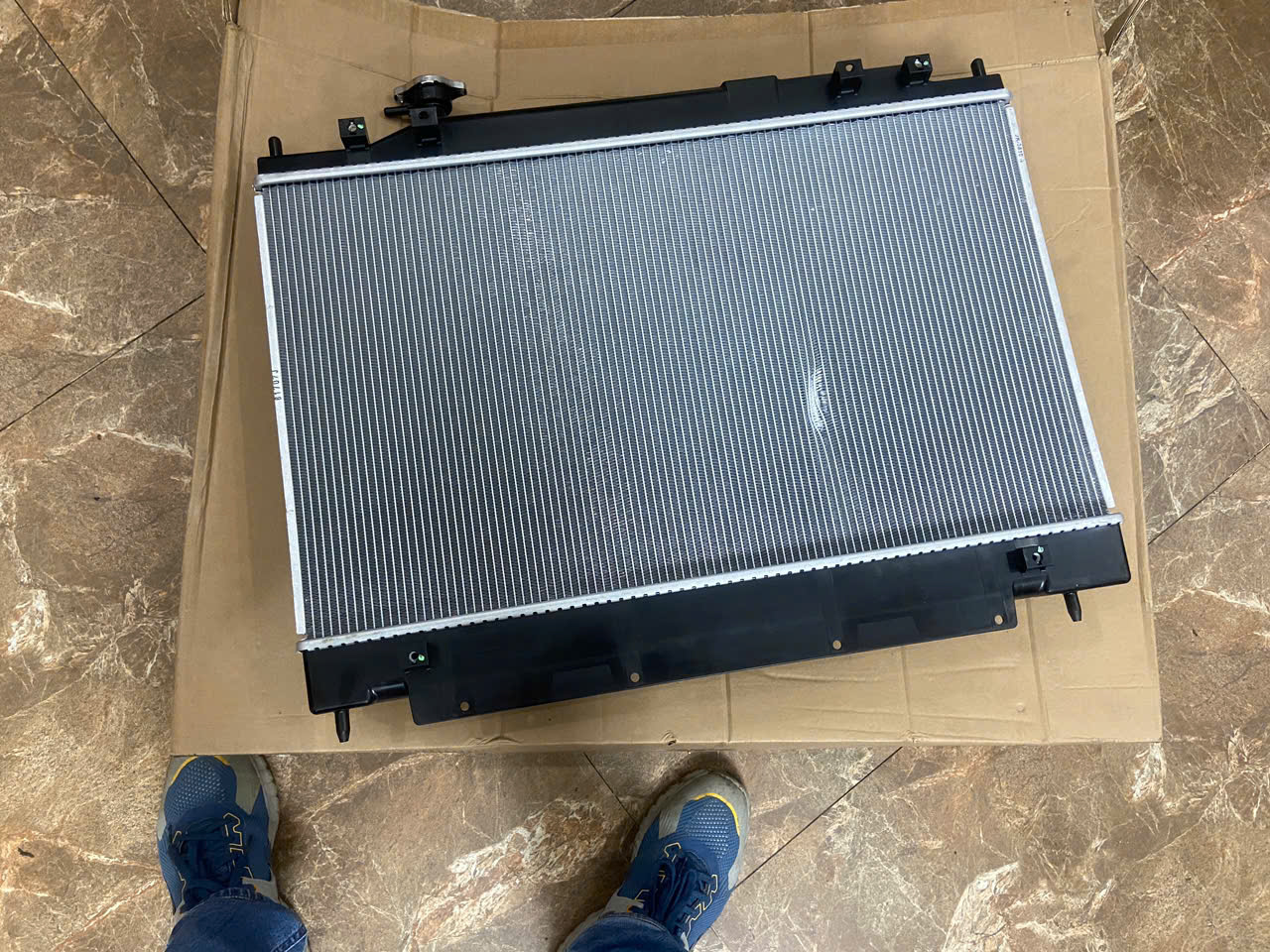 Thanh lý Két nước xe Mitsubishi Xpander và Xpander Cross