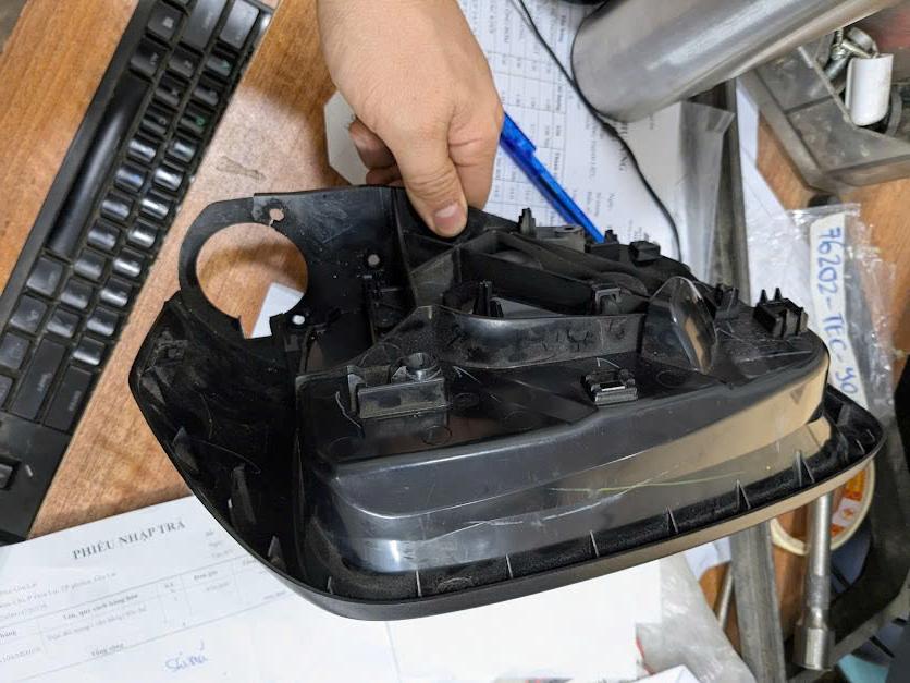 Vành nhựa vỏ đen viền quanh Gương Mitsubishi Xpander, vỏ gương xpander bãi