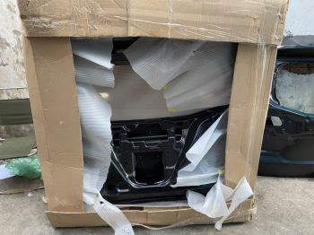 Cốp sau xe mitsubishi Xpander 2022-2024