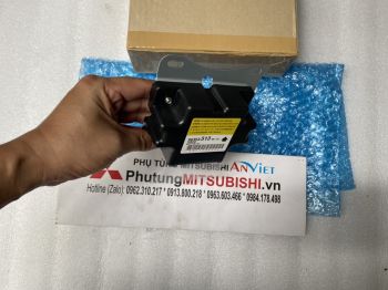 Hộp điều khiển túi khí xe mitsubishi Triton chính hãng
