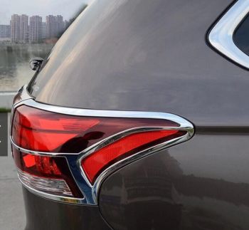 Ốp đèn hậu xe mitsubishi Outlander