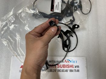 Cảm biến ABS xe mitsubishi Pajero Sport 2018-2023