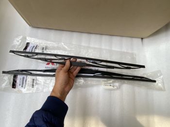 Chổi gạt mưa xe mitsubishi Grandis