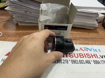 Công tắc Start Stop động cơ xe mitsubishi Xpander