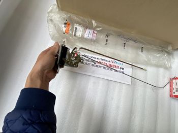 Khóa ngậm cửa hậu xe mitsubishi Jolie chính hãng