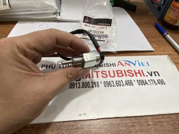 Cảm biến kích nổ xe mitsubishi Zinger