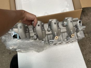 Mặt quy lát xe mitsubishi Pajero Sport