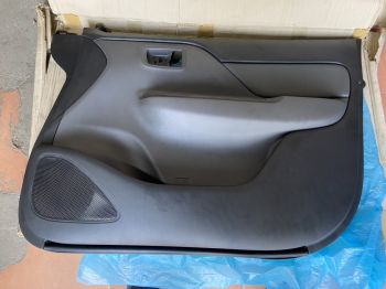 Táp py (Tappi) cửa sau xe mitsubishi Pajero Sport