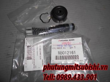 Cuppen xy lanh tổng côn xe Mitsubishi Pajero