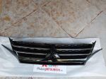 Mặt ca lăng xe Mitsubishi Attrage 2020-2025 Viền Mạ, Viền Đỏ