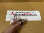 Bát giữ cố định giảm xóc trước xe Mitsubishi Attrage