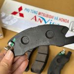 Má phanh, Bố thắng trước xe Mitsubishi Attrage