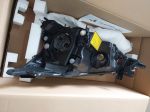 Đèn pha xe Mitsubishi Grandis