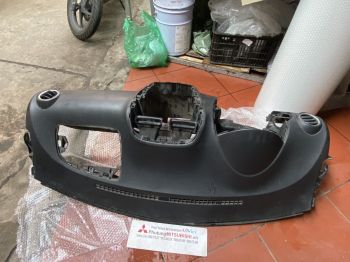 Táp lô xe Mitsubishi Mirage