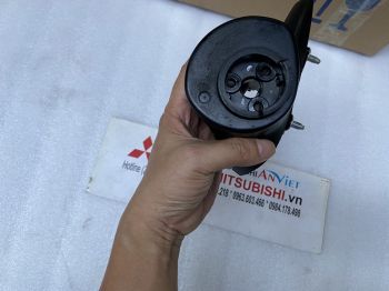 Chân gương xe Mitsubishi Xpander và Xpander Cross
