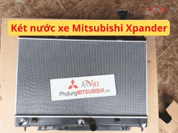 Két nước xe Mitsubishi Xpander