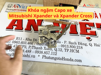 Khóa ngậm Capo xe Mitsubishi Xpander và Xpander Cross
