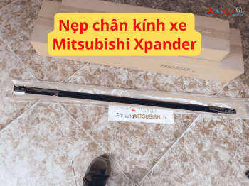 Nẹp chân kính xe Mitsubishi Xpander