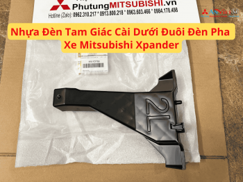 Nhựa Đèn Tam Giác Cài Dưới Đuôi Đèn Pha Xe Mitsubishi Xpander