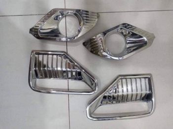 Ốp mạ trang trí đèn gầm, đèn phản quang xe Mitsubishi Xpander