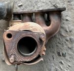 Ống cổ góp khí thải xả bầu bô xe Mitsubishi Zinger 2007-2012 1555A515