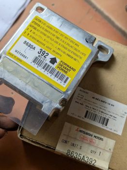 Hộp điều khiển túi khí Mitsubishi Mirage  Mitsubishi Attrage