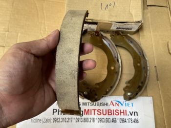 Guốc phanh sau, Bố thắng sau, Má phanh sau sử dụng cho xe Attrage - Hàng nhập khẩu chính ngạch