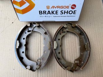 Guốc phanh, Má phanh sau dùng cho xe Mirage | AYRGOE K6744-05 | 4600A350